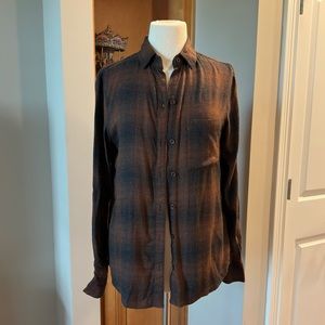 Beach lunch lounge Button up